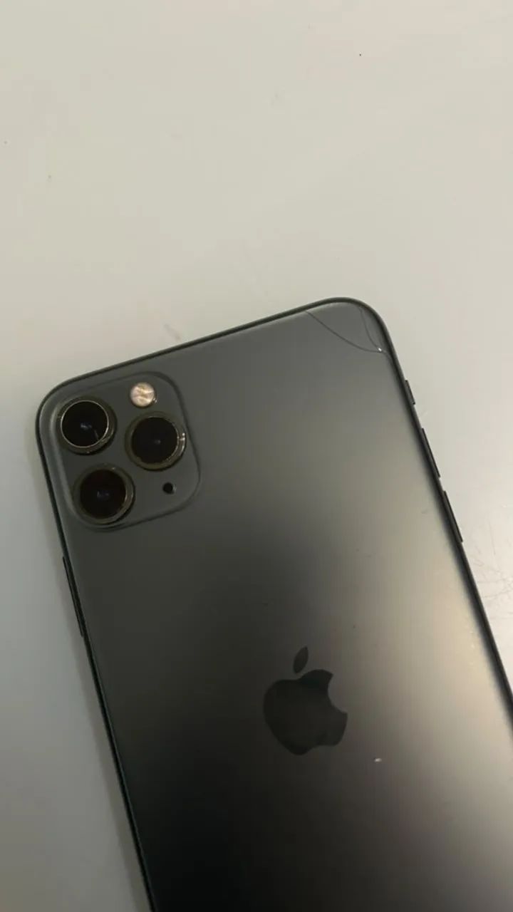 Iphone 11 Pro Max verde  - Foto 5
