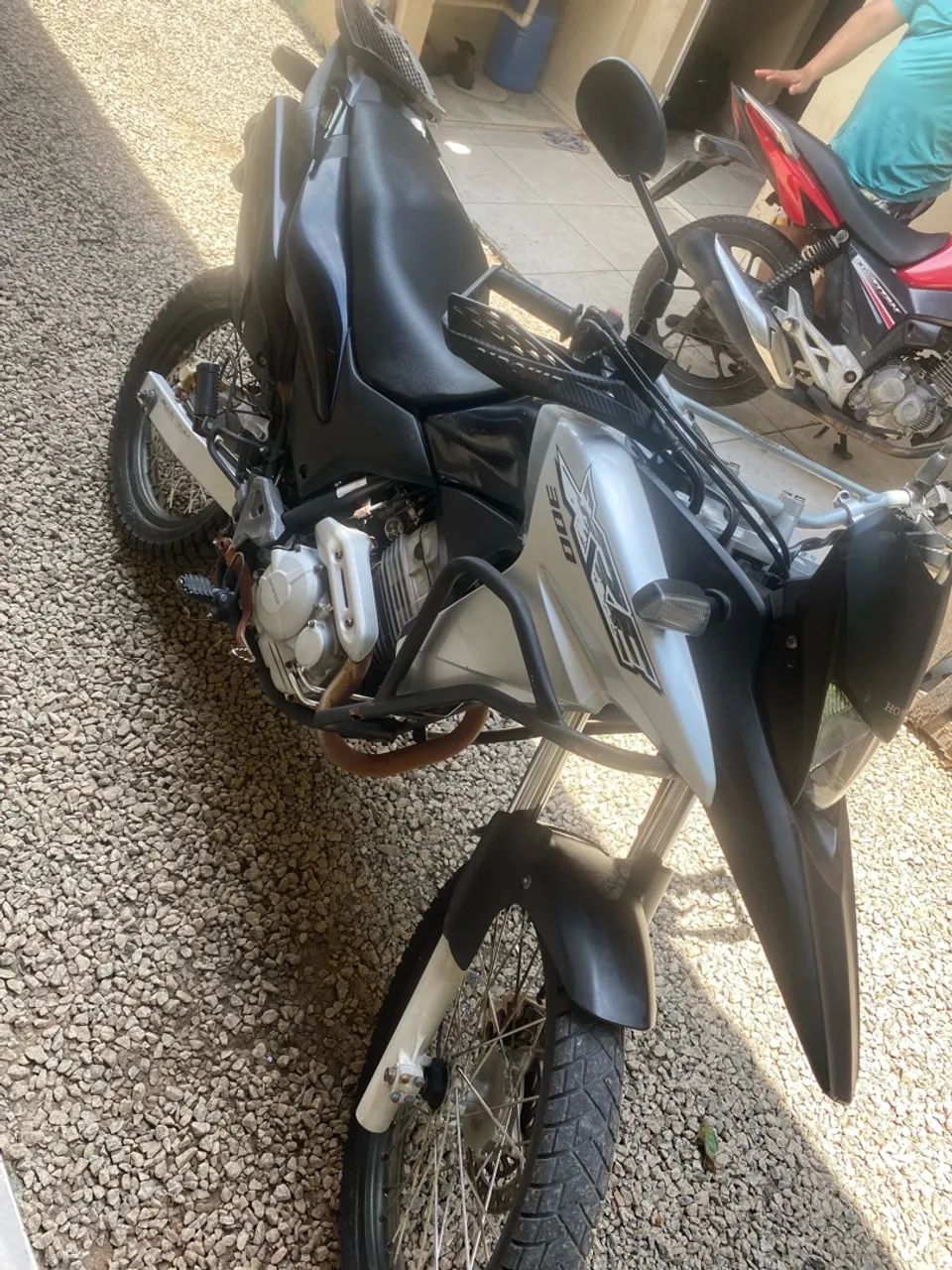 XRE 300