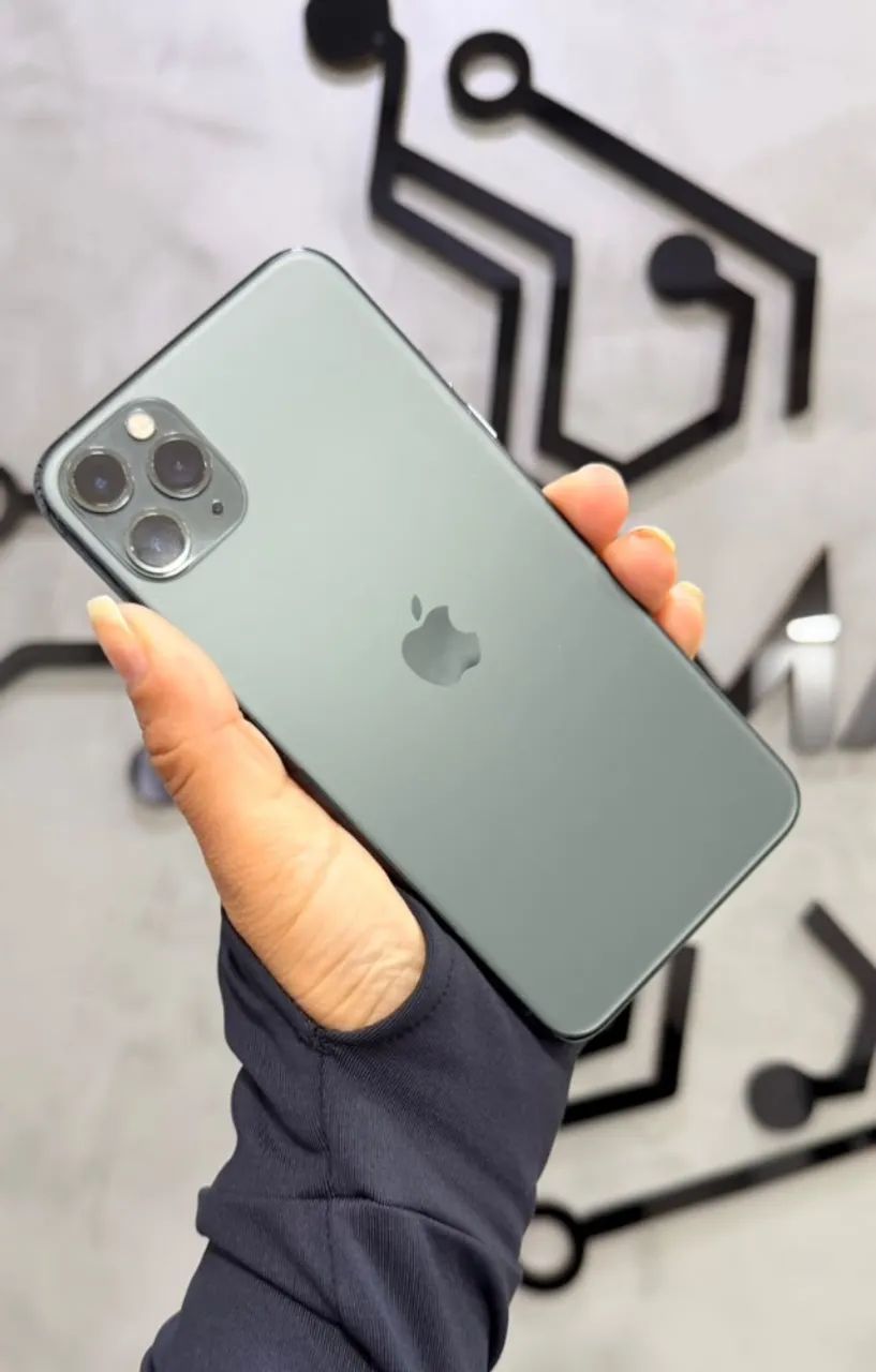 iPhone 11 Pro Max Green - 64GB 88% - Celulares e Smartphones