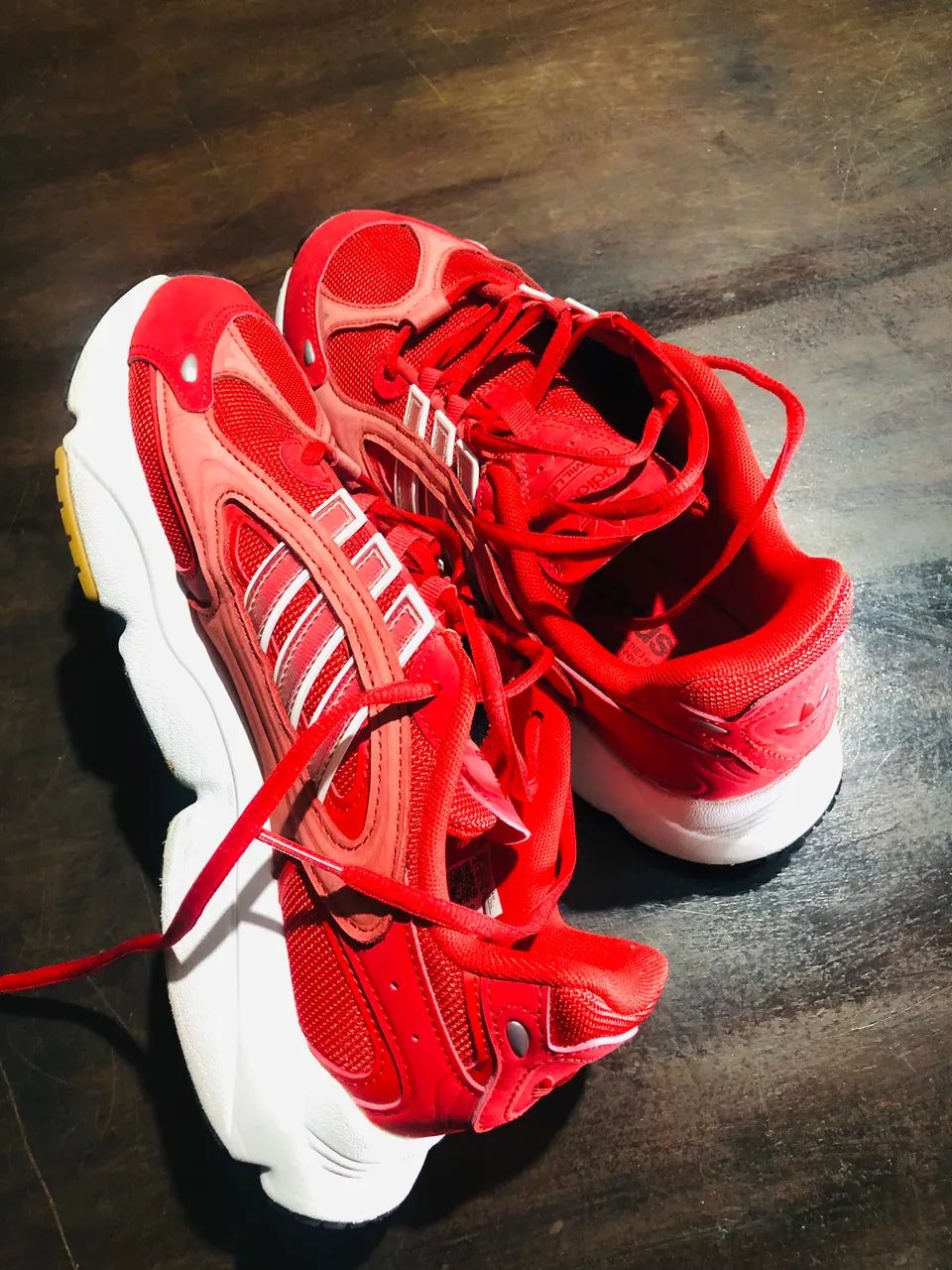 Tênis adidas edição limitada  - Foto 5