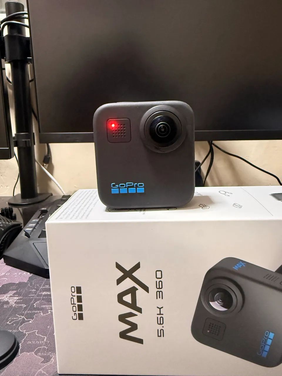 GoPro MAX 360 + Cartão de Memória 256GB - Completa e Pronta para Uso!