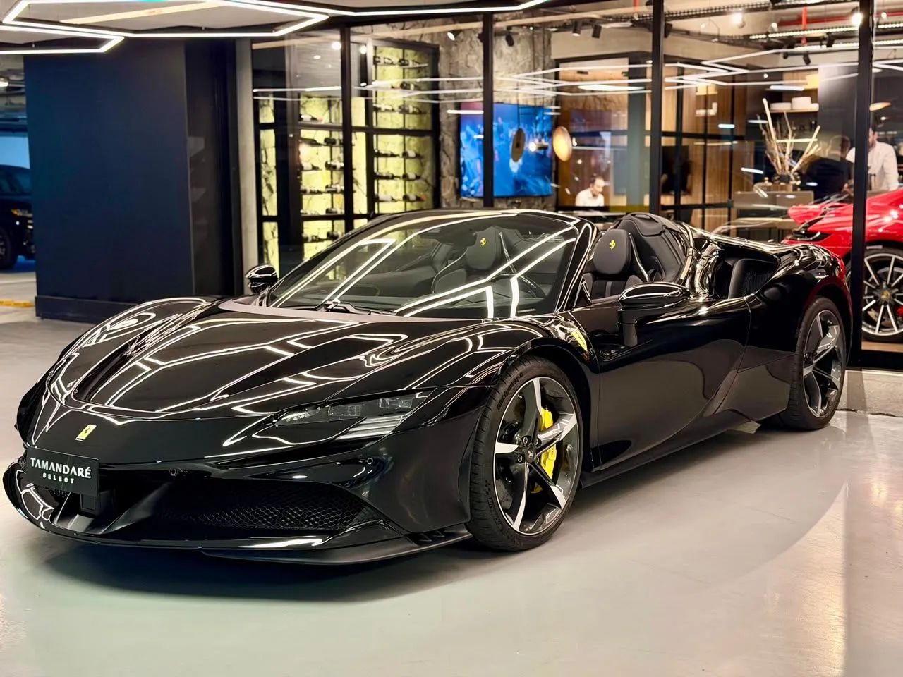 Ferrari SF 90 SPIDER 4.0 V8 Bi-Turbo (Híbrido), foto 12 de 20
