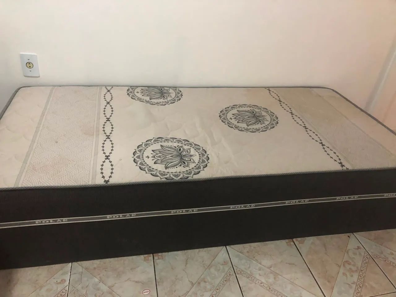 Cama box acolchoada  - Foto 2