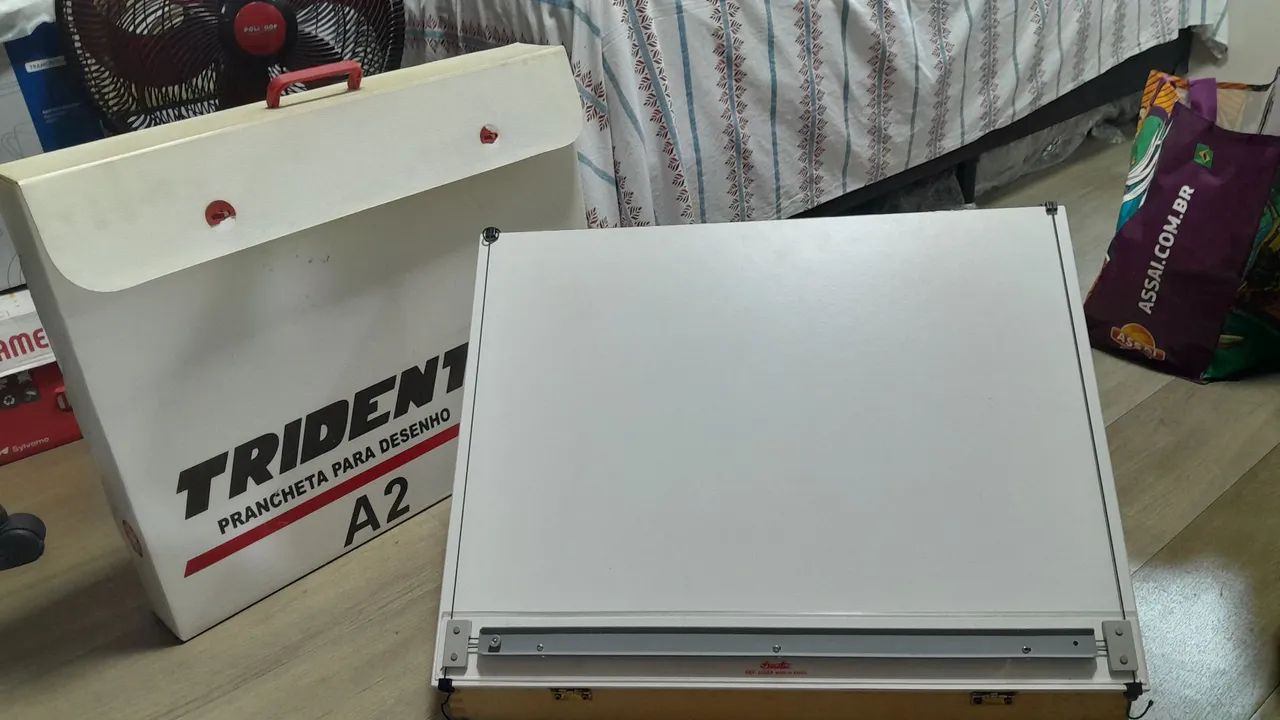 Prancheta para Desenho A2 Trident (usada) - Foto 2
