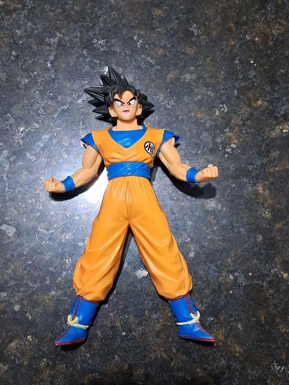 goku dragon ball ( action figure articulada e estatua)