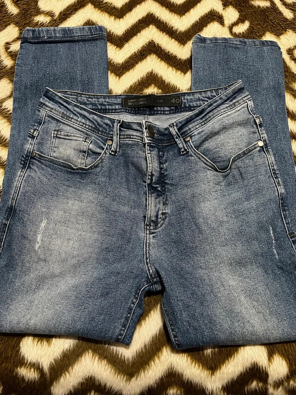 Calça jeans MCD masculina.