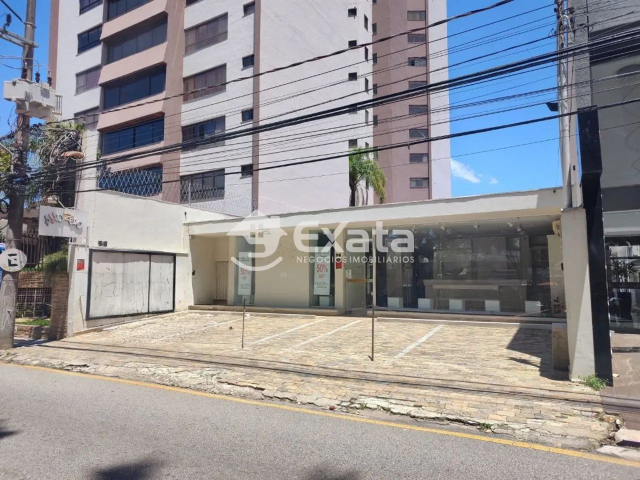 Ponto comercial com 4 quartos área total 360m Zona Central Sorocaba