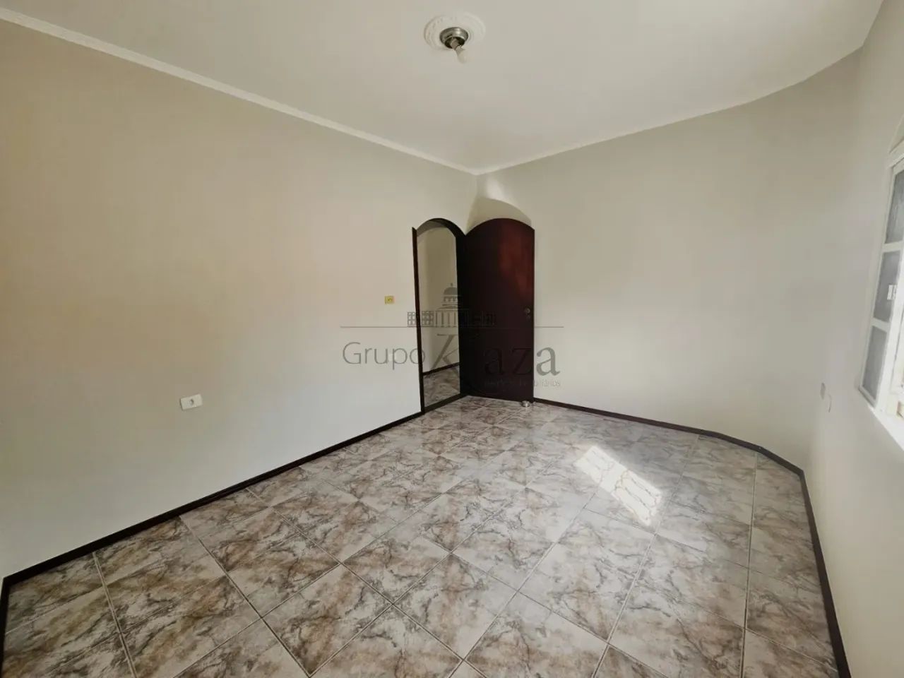 Oportunidade - Casa - Jardim Torrão de Ouro - 3 Dormitórios - 180m². - Foto 10
