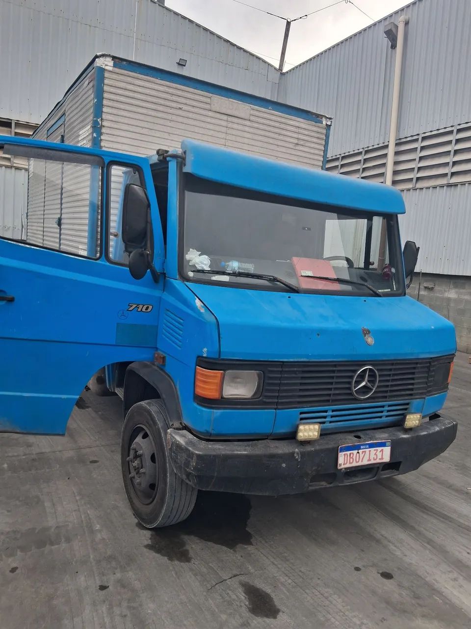 Vendo caminhão baú 3/4 - Foto 3