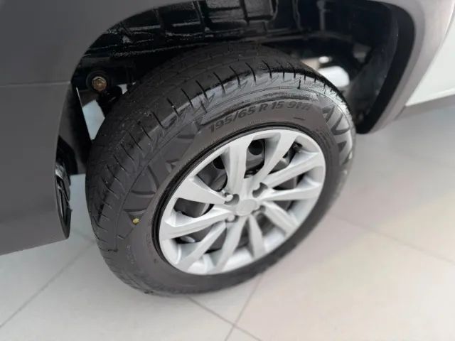 Fiat Strada Endurance 1.4 Flex 8V CS Plus 2023 - Foto 4