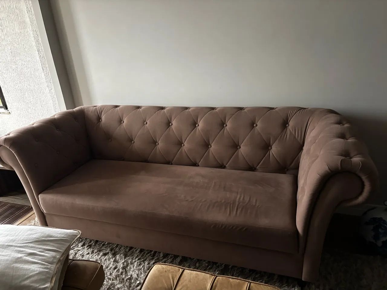 Sofá Estilo Chesterfield Capitonê  - Foto 4