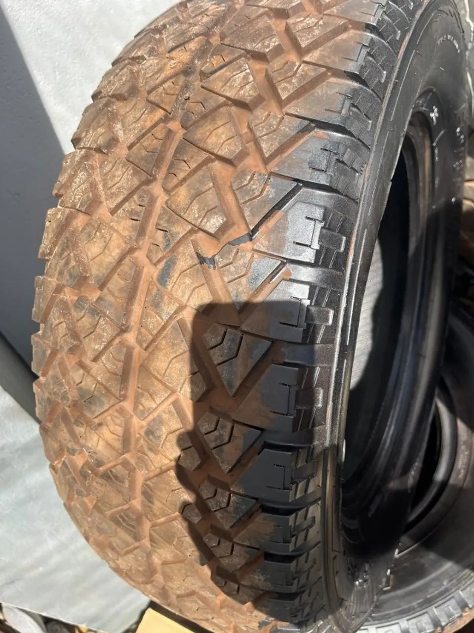 PNEU FORTUNE 265/65 R17 - Foto 2