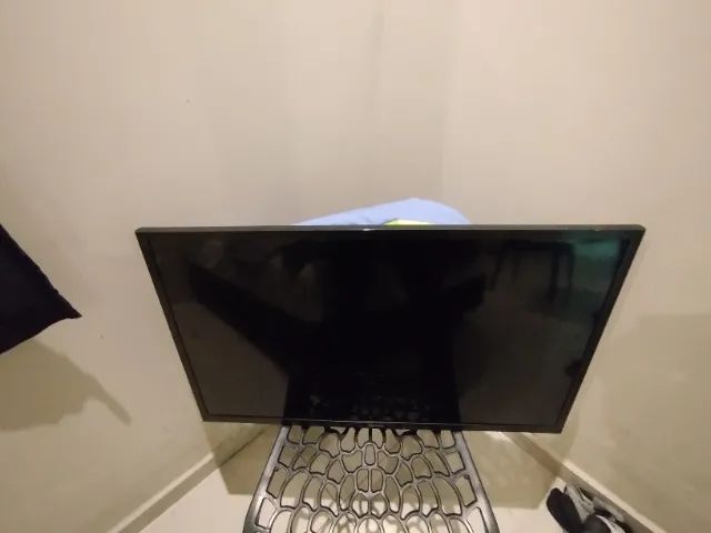 Smart TV LED 32" HD Sistema Tizen, Wi-Fi, HDR, HDMI, USB