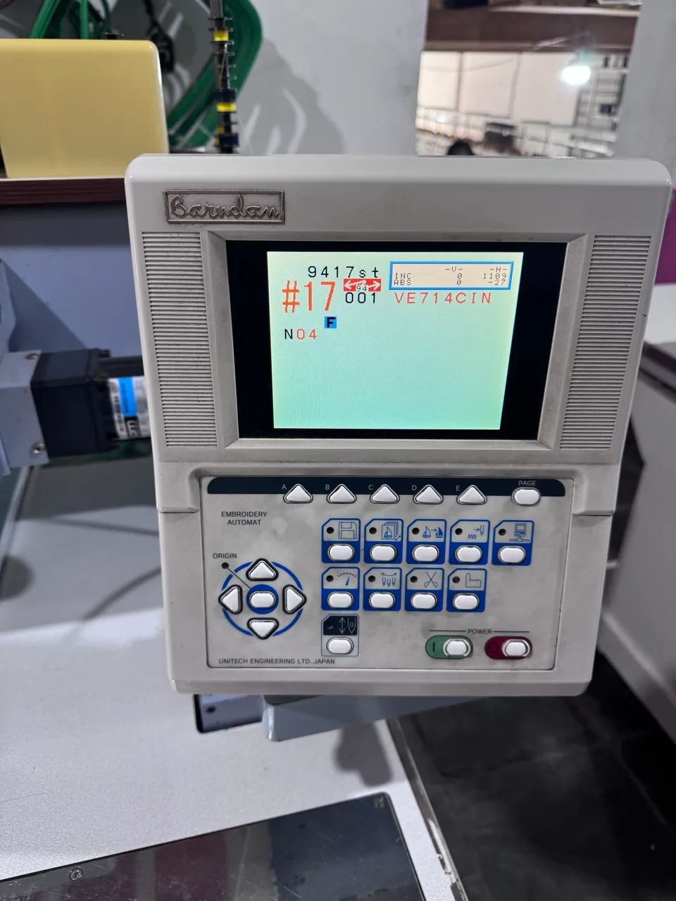 Máquina de Bordar Barudan 12 cabeças 