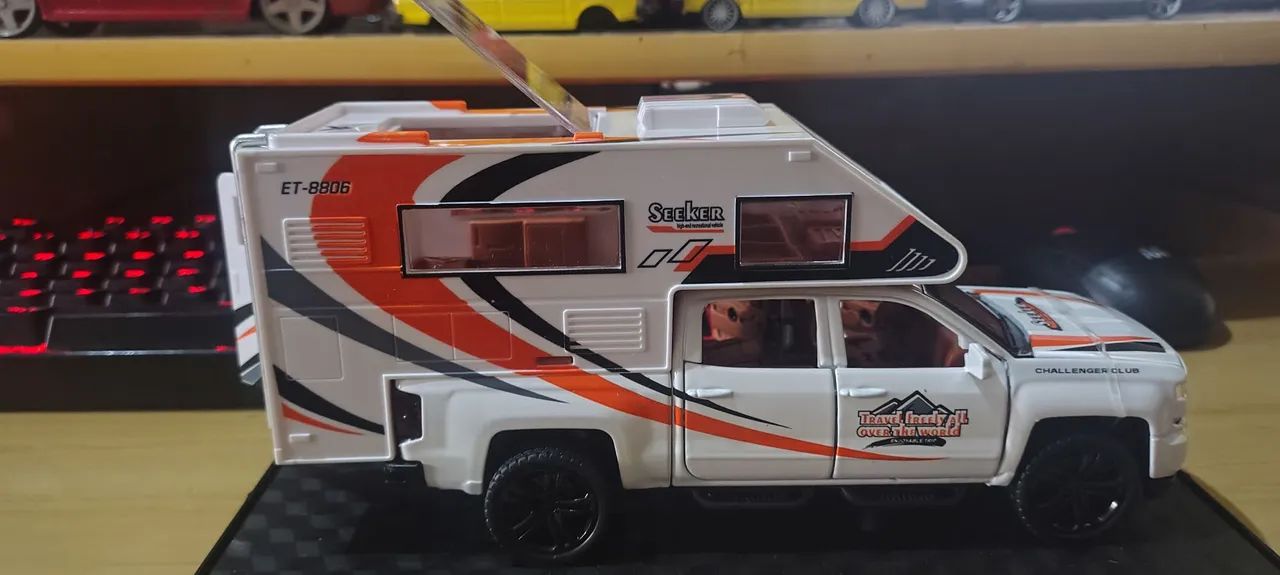 Miniatura Silverado escala 1/24 - Foto 3