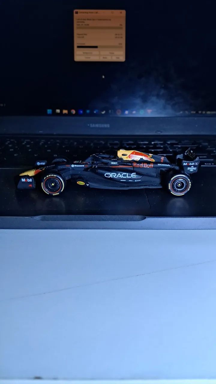 Miniatura Fórmula 1 - Red Bull - Foto 2