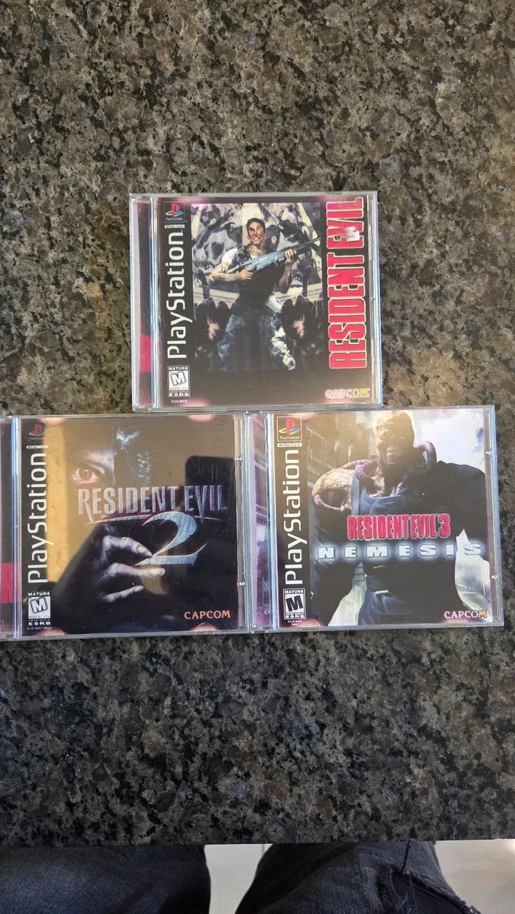 COLEÇÃO RESIDENT EVIL - PLAYSTATION 1