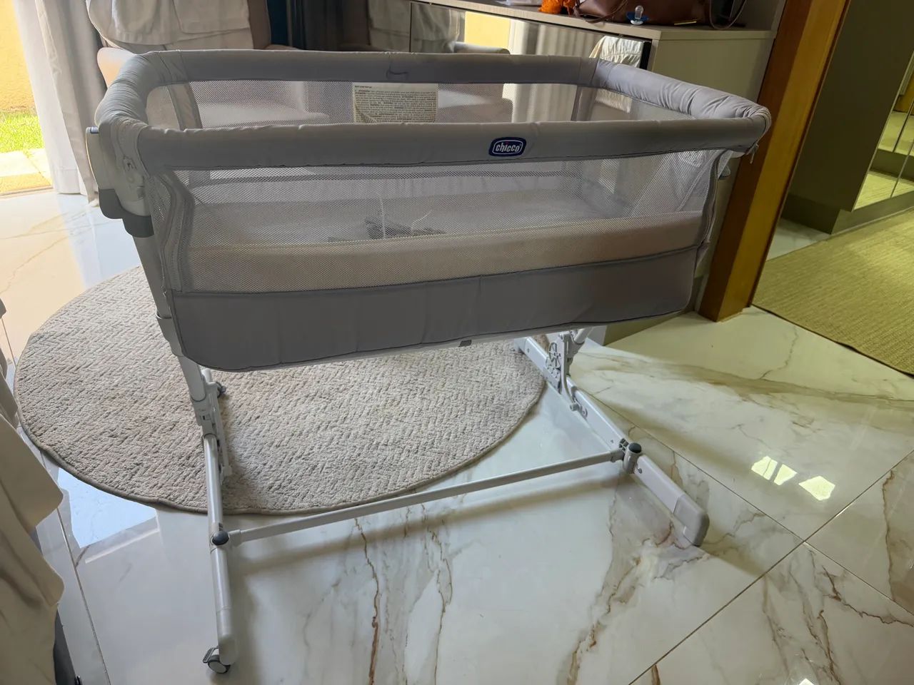 Berço Chicco Next2Me Pop-Up, na cor Grey Mist- ótimo estado 