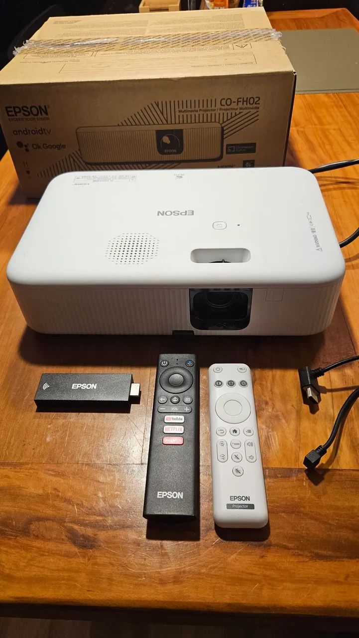 Projetor Epson Epiqvision Co-fh02 Full Hd Hdmi/usb branco (usado)