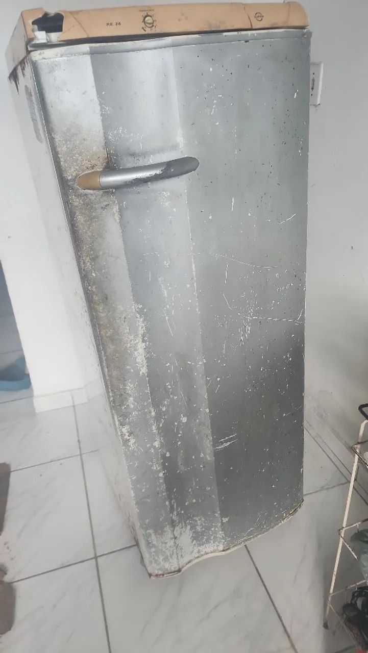 Geladeira usado pra vender e trocar