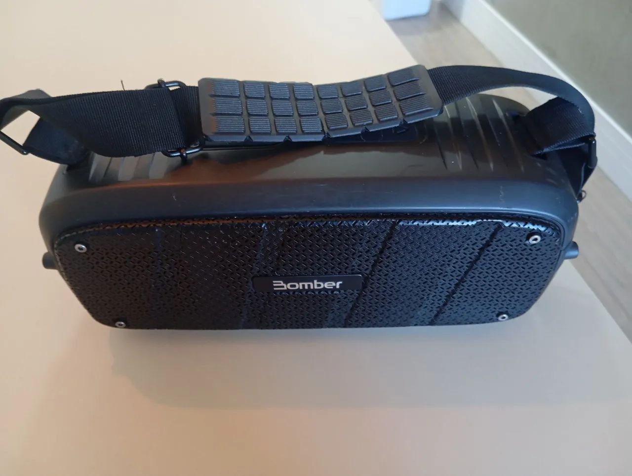 Caixa de som Bluetooth Bomber  - Foto 2