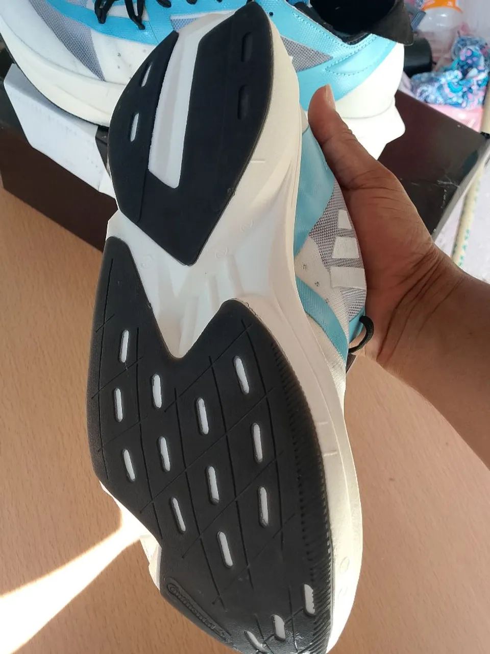 tênis novo na caixa Adidas adios pro 3 N(41) - Foto 5