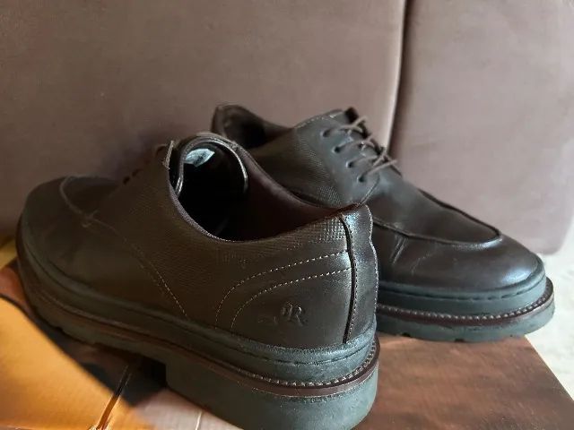 Sapato masculino em couro 