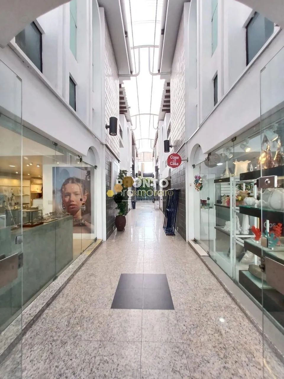 Sala comercial no Pina
