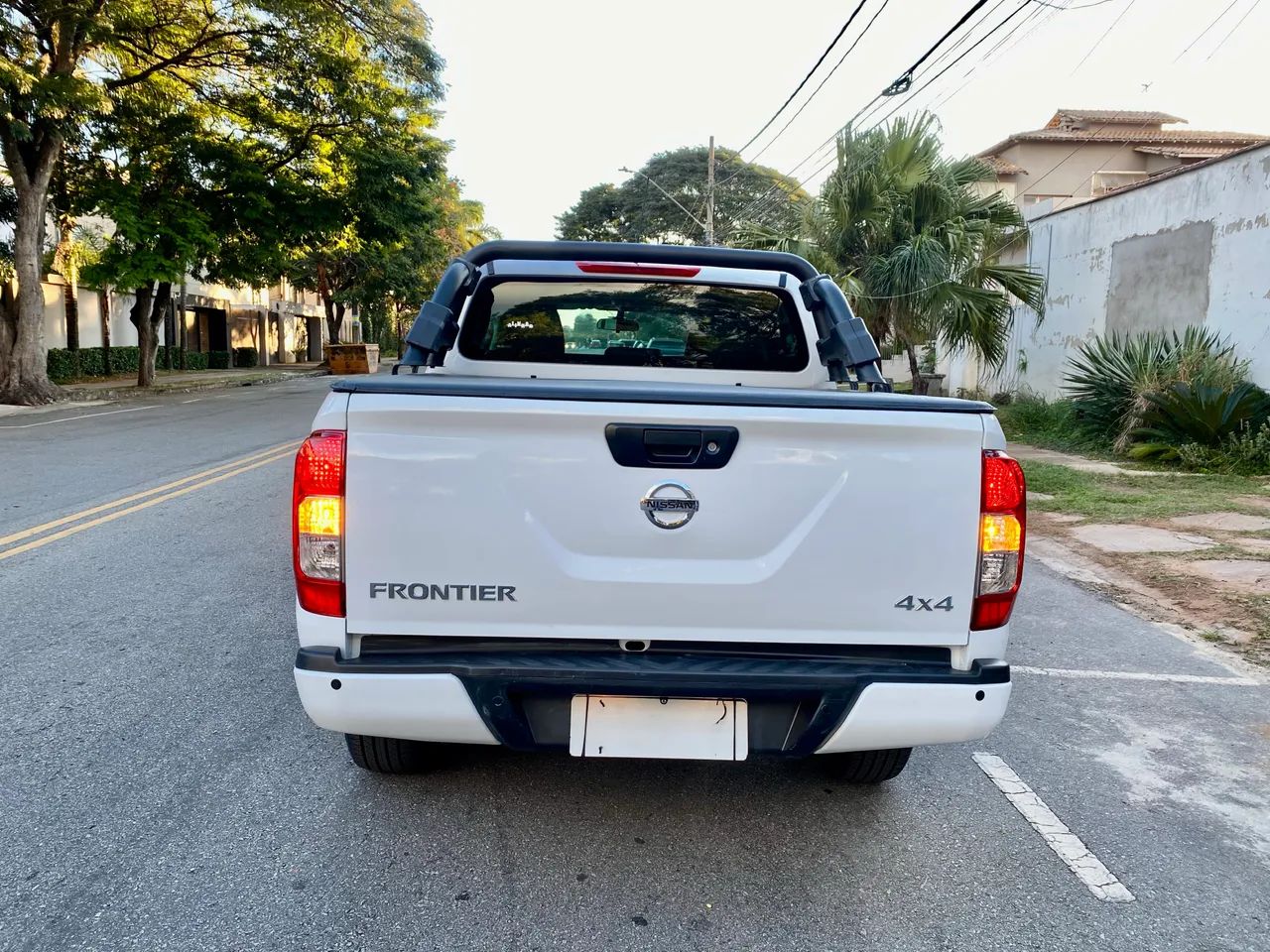 Nissan Frontier S CD 4X4 2.3 TB Diesel Mec. 2022 - Foto 5