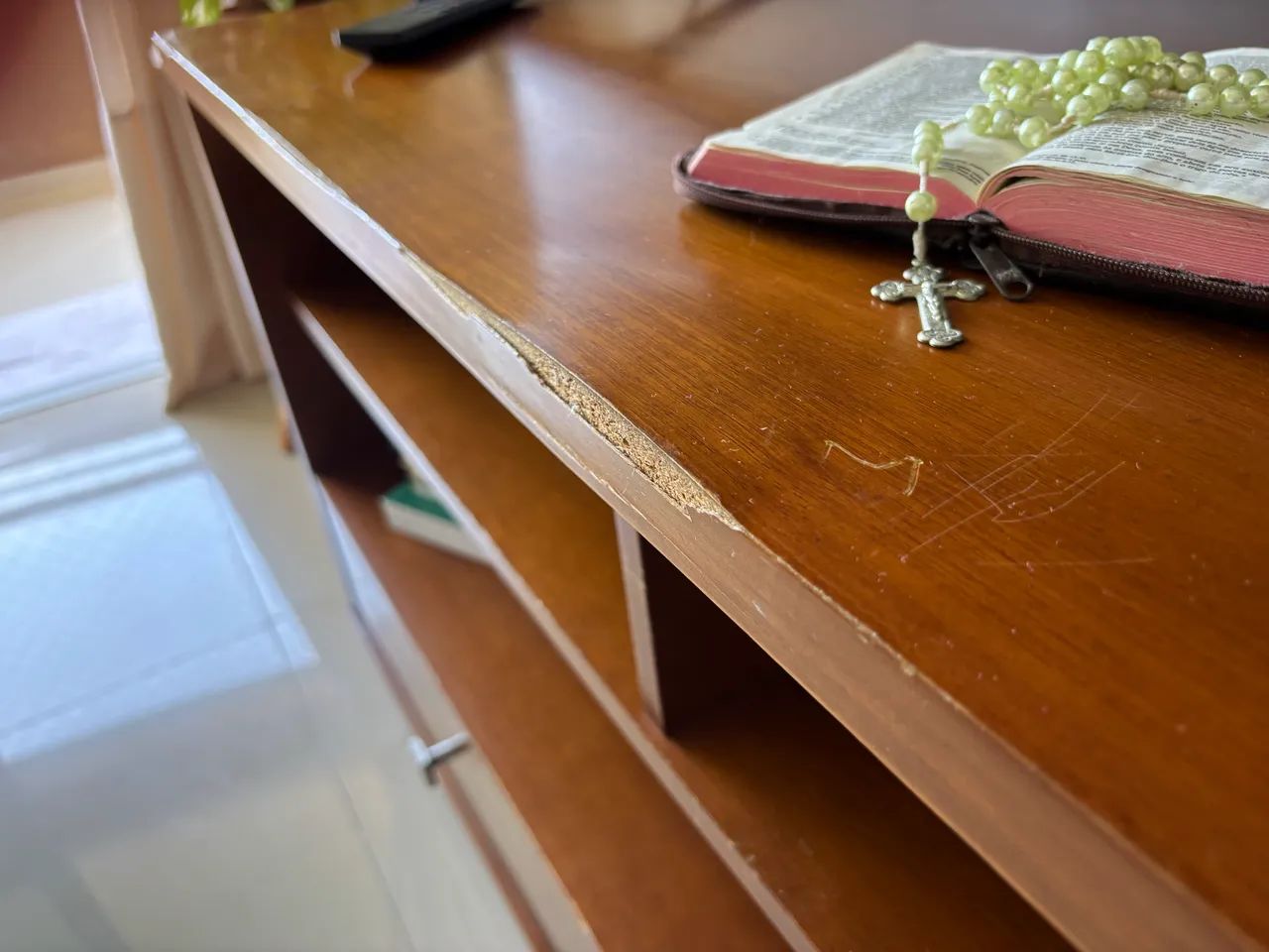 Rack para TV amplo, robusto e muito funcional. - Foto 5