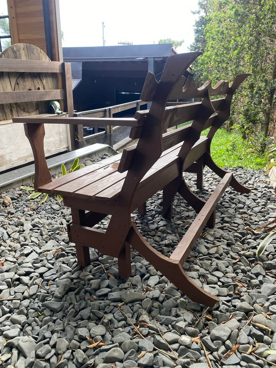 Bancos de madeira - Foto 4