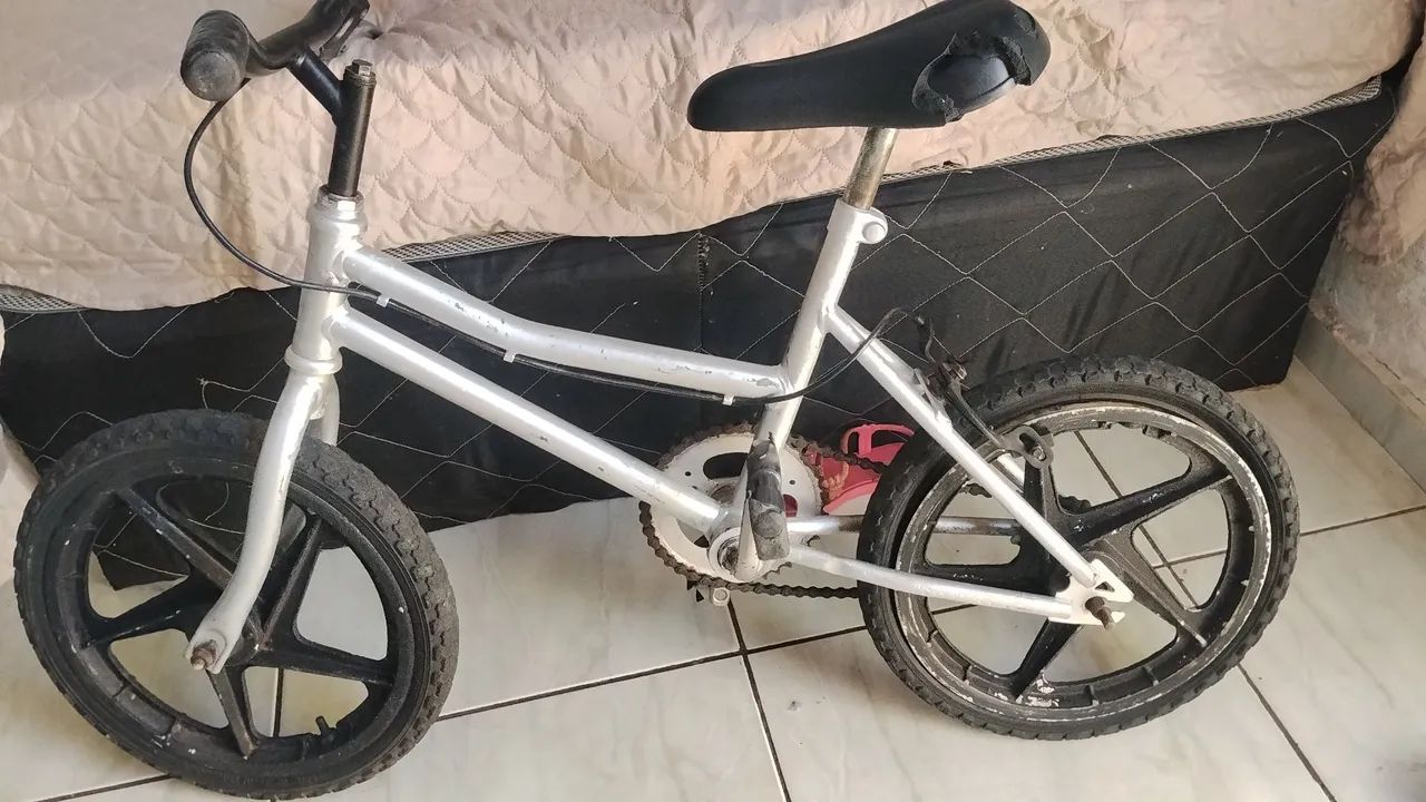 Bicicleta pequena 