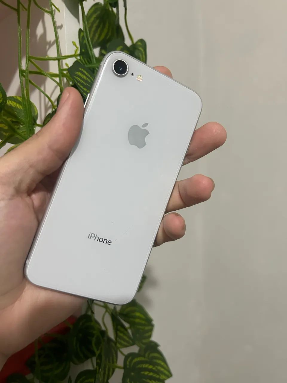 iPhone 8 - 64GB - Foto 2