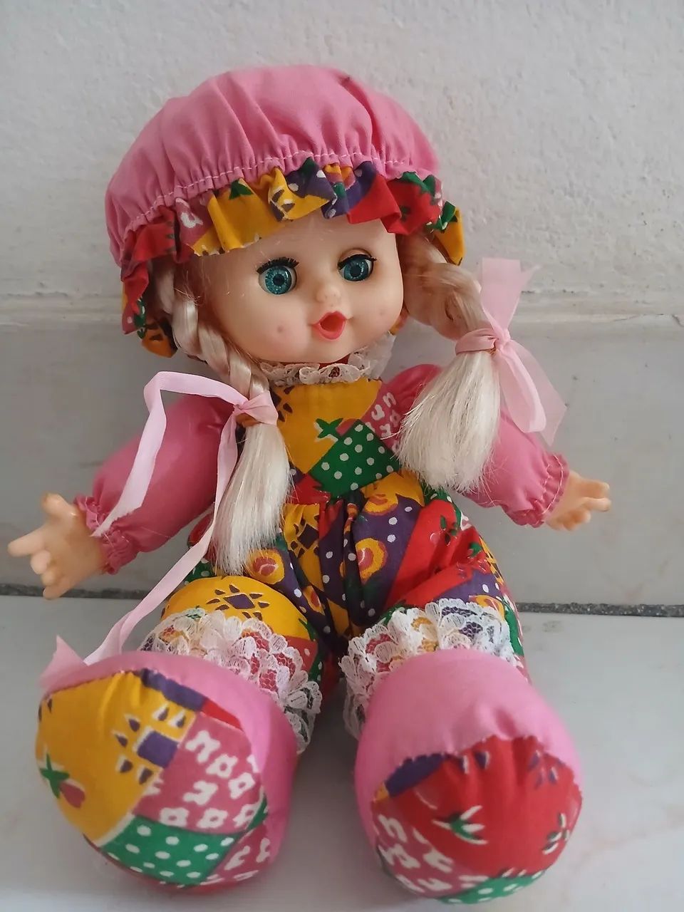 Boneca de pano estilo moranguinho