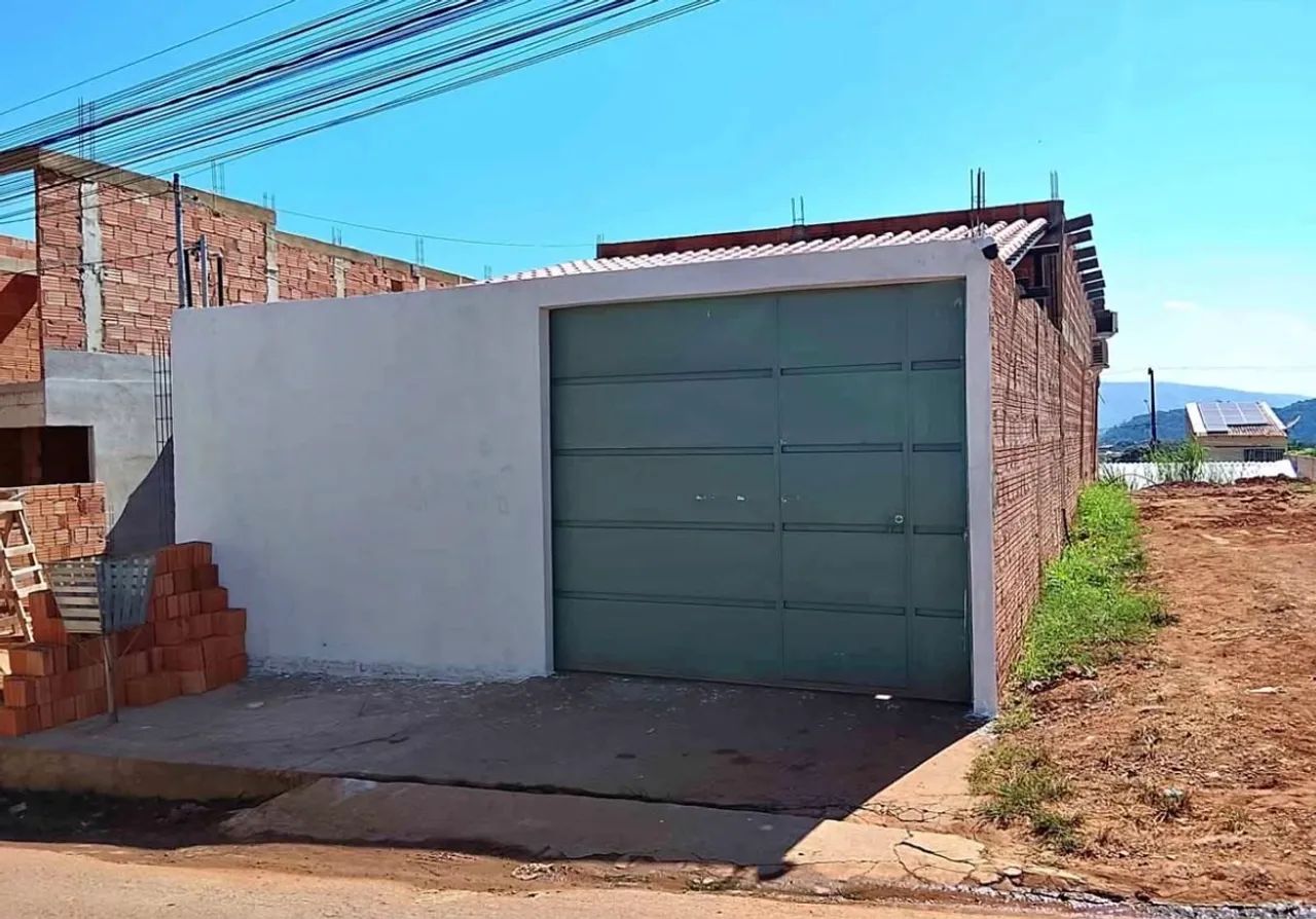 VENDE-SE ESTE IMÓVEL?