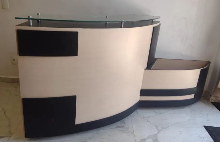 BALCÃO DE RECEPÇÃO
