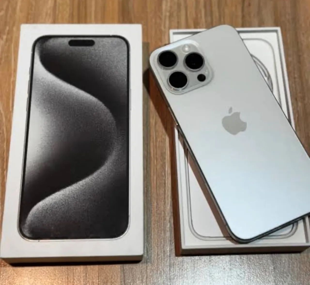 Vendo iphone 15 pro Max 