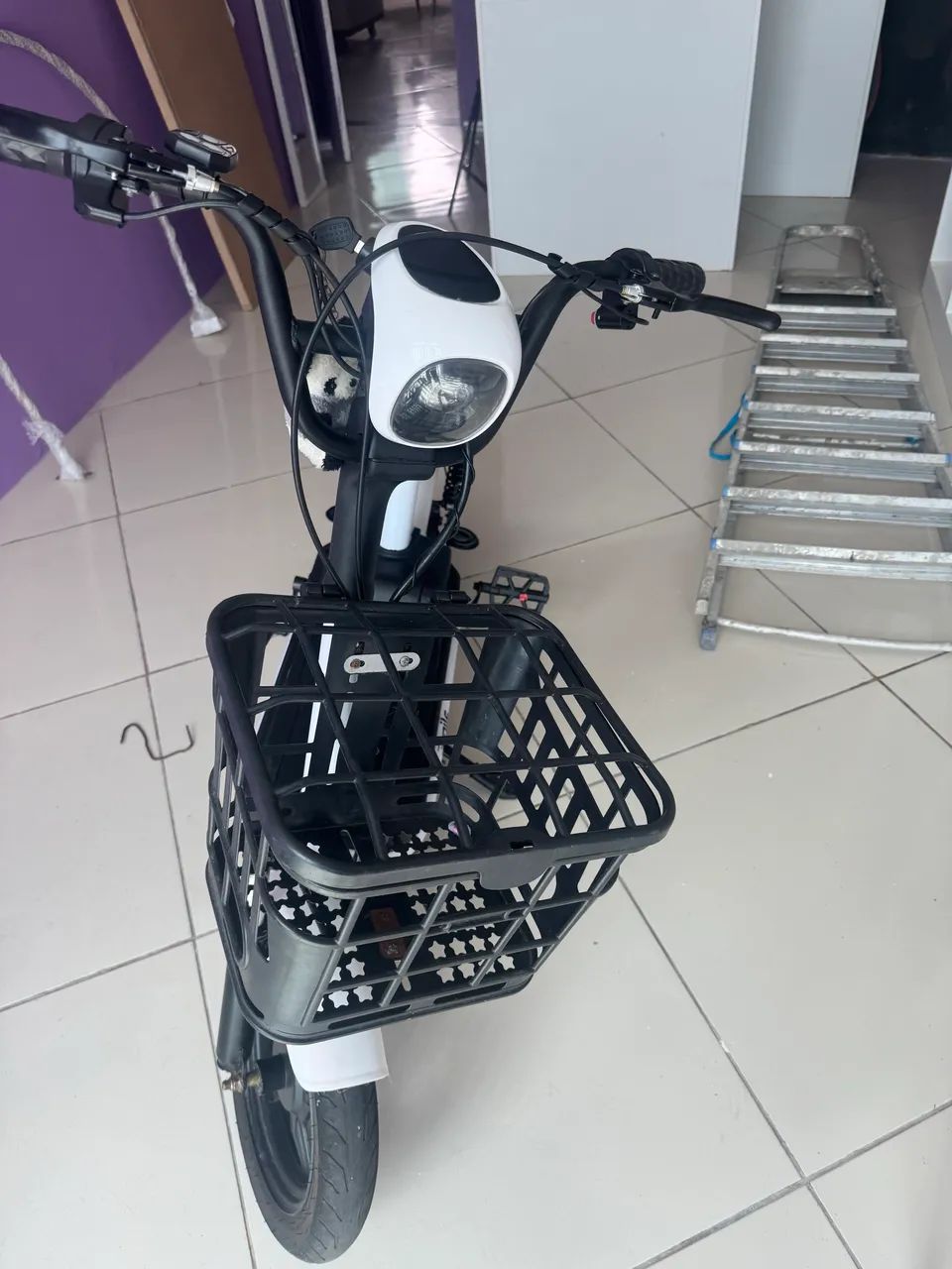 Bicicleta elétrica *28