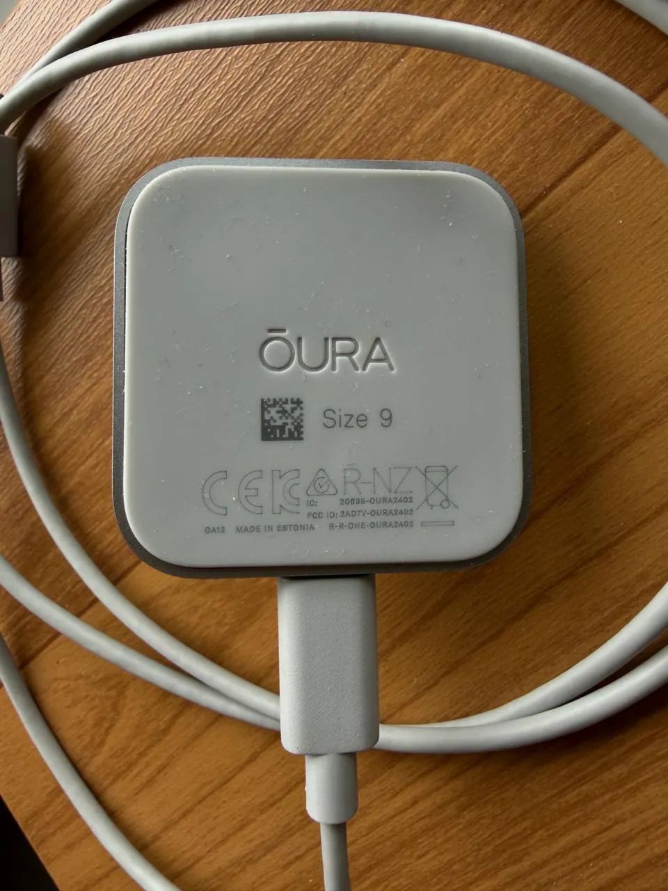 Oura anel 4. Tamanho 9, novo.  - Foto 2
