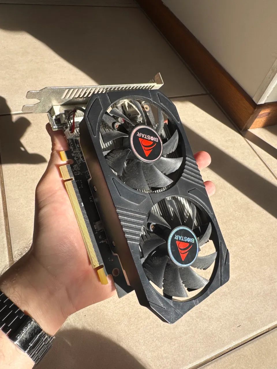 Placa de Vídeo AMD RX560 - 4GB GDDR5 (pouco usado - sem caixa original) - Foto 3
