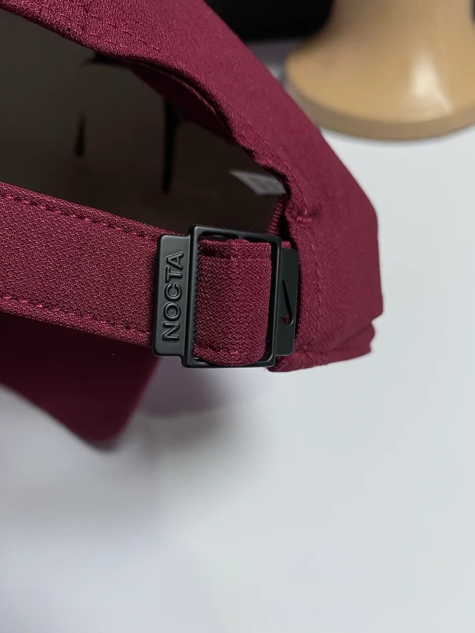 NOCTA x Nike Boné S.S.C 'Dark Beetroot' - Foto 5
