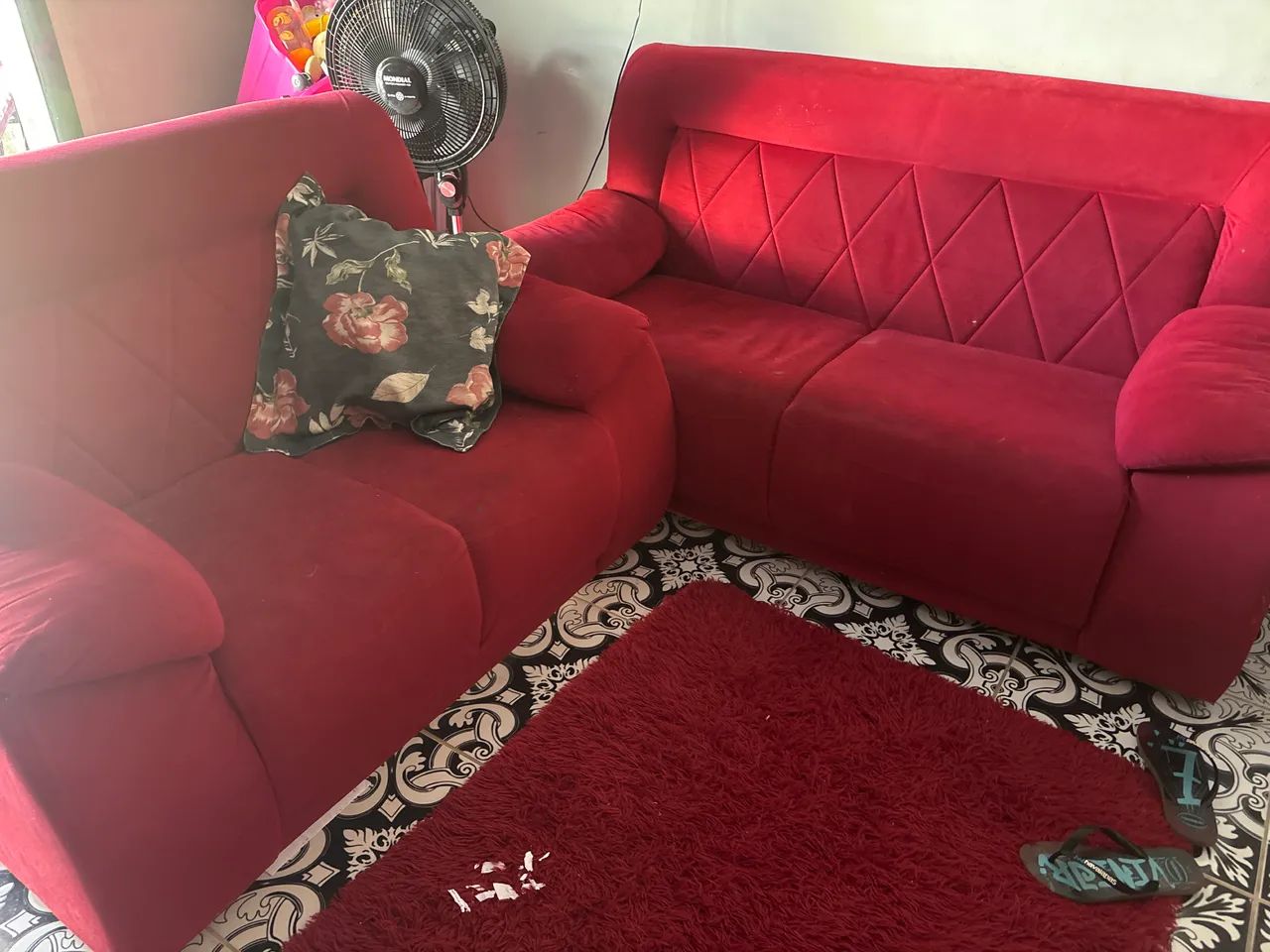 Sofá vermelho 