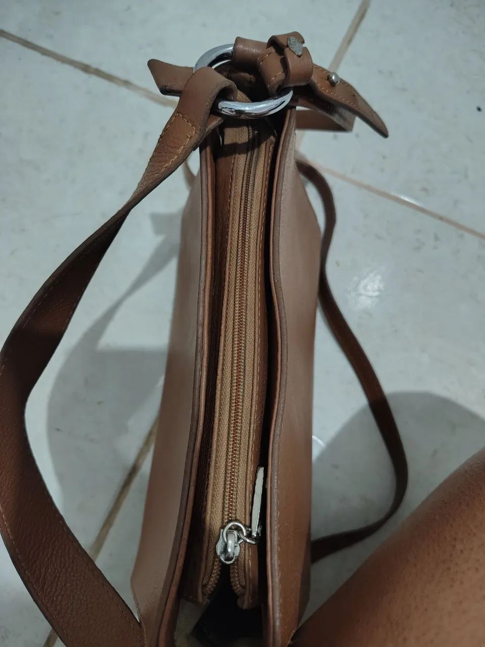 Bolsa classe 100%couro - Foto 4