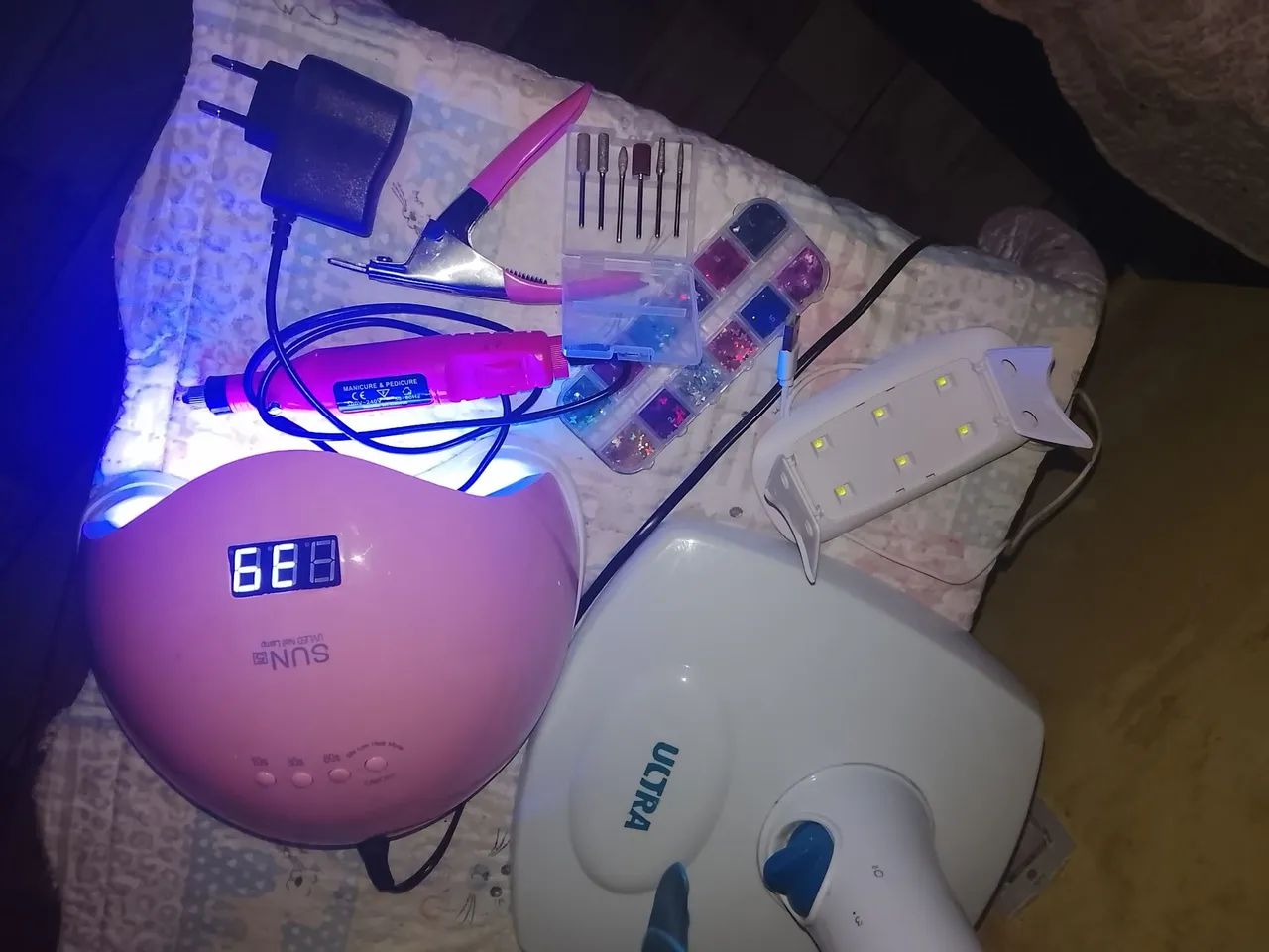 Vendo itens de unha .
