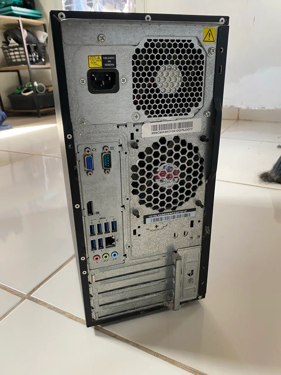 Servidor Lenovo TS 150 - ThinkServer
