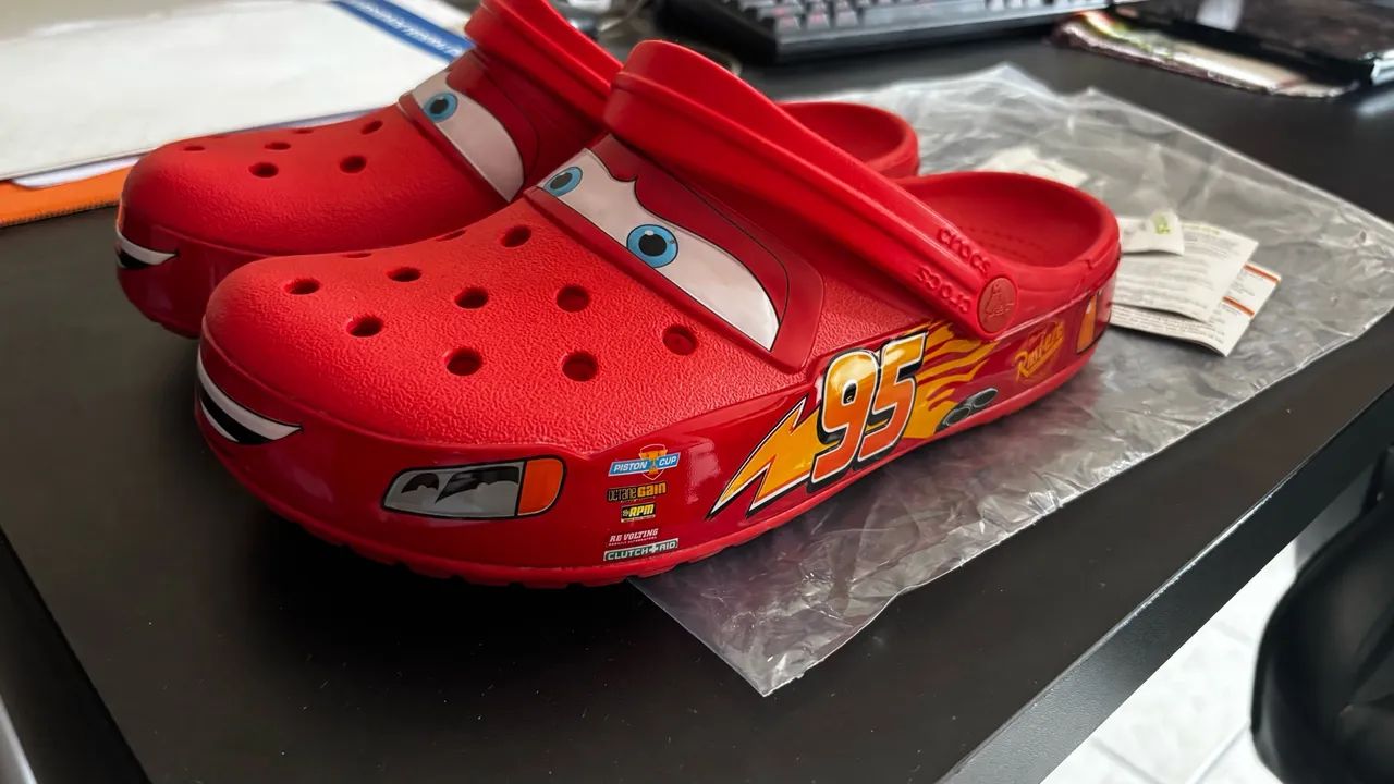 Crocs relâmpago mcqueen original 40/41 - Foto 5