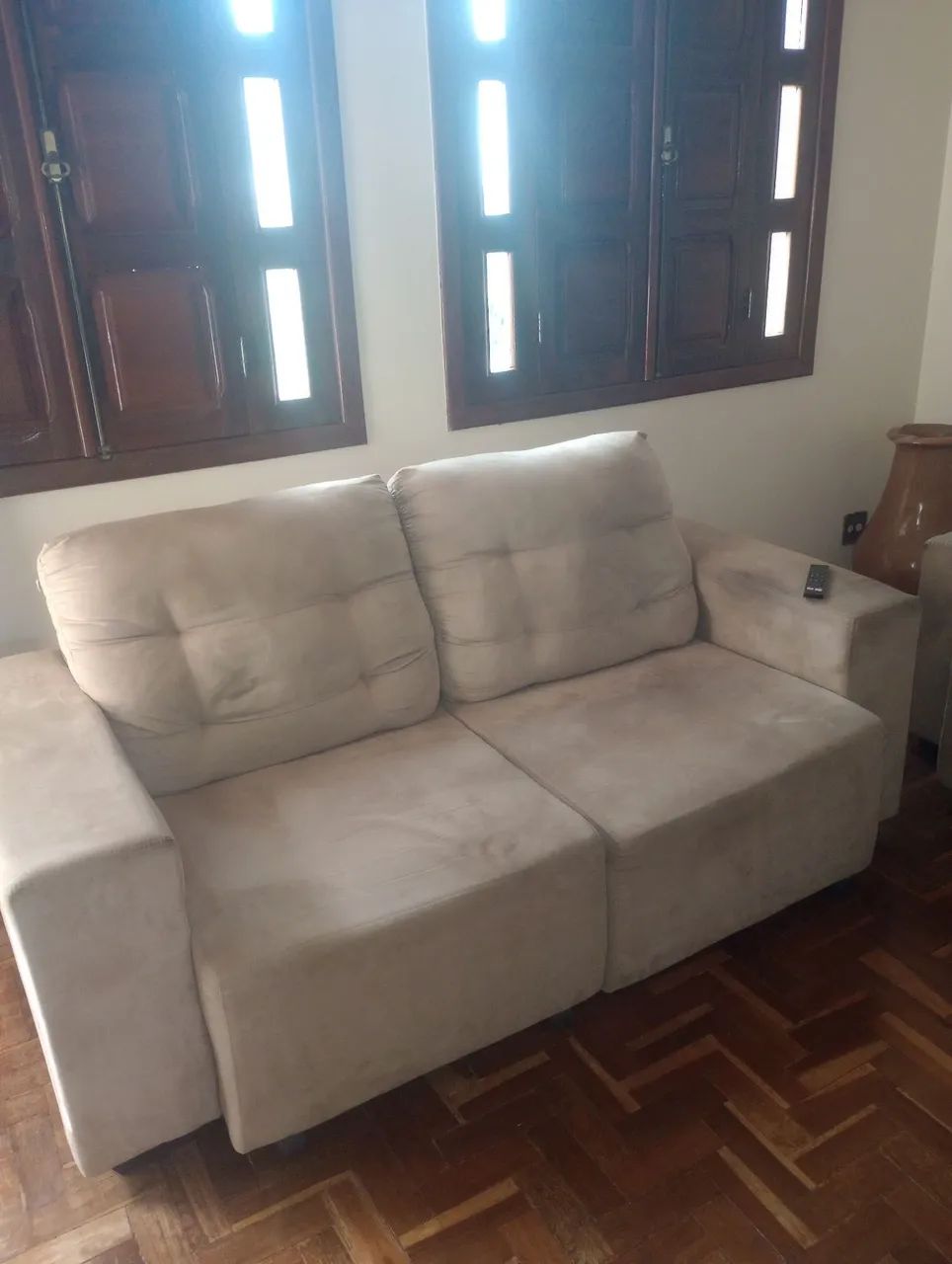 VENDO SOFA 3 LUGARES - Foto 2