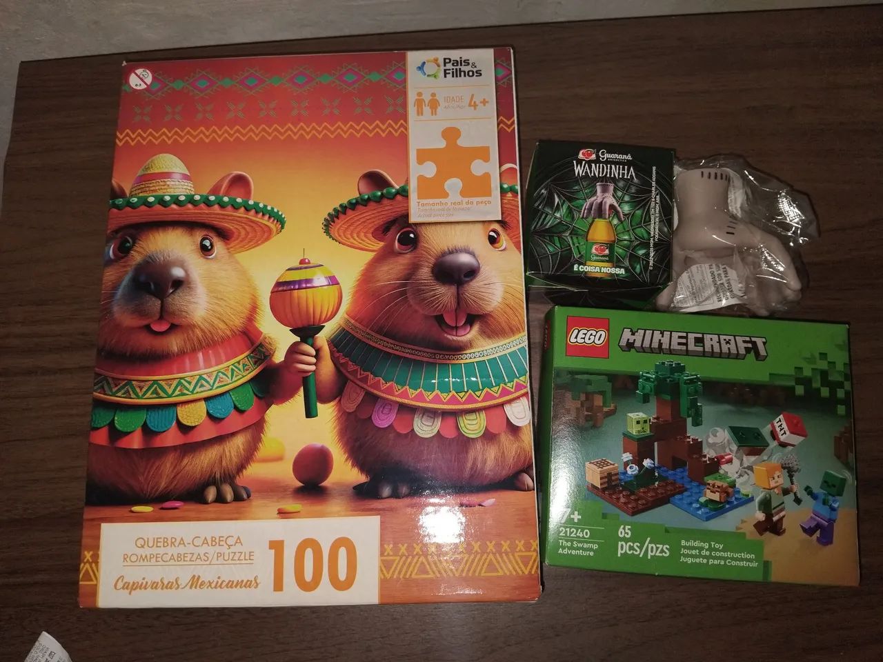 Lote de brinquedos 