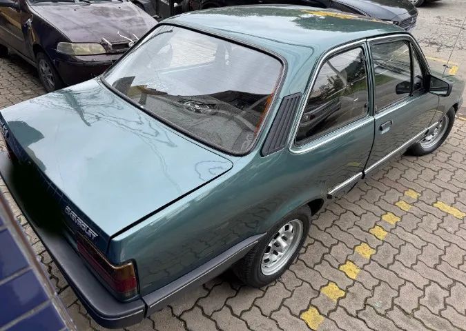 Chevrolet Chevette Chevette L / SL / SL/e / DL / SE 1.6 1990