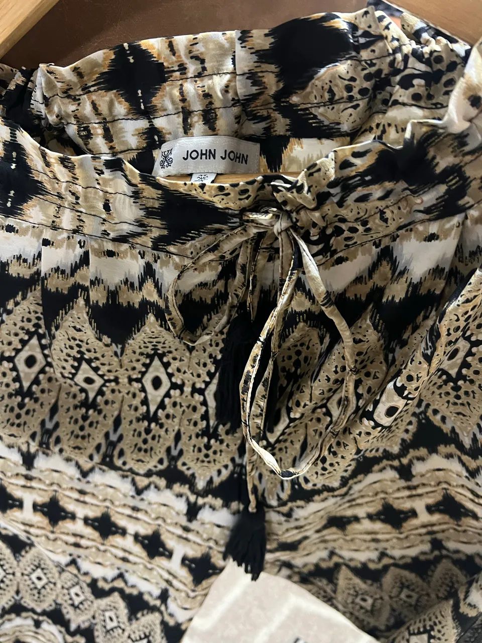 CALÇA SEDA JOHN JOHN FEMININA 